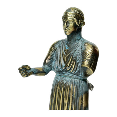 Heniochos of Delphi